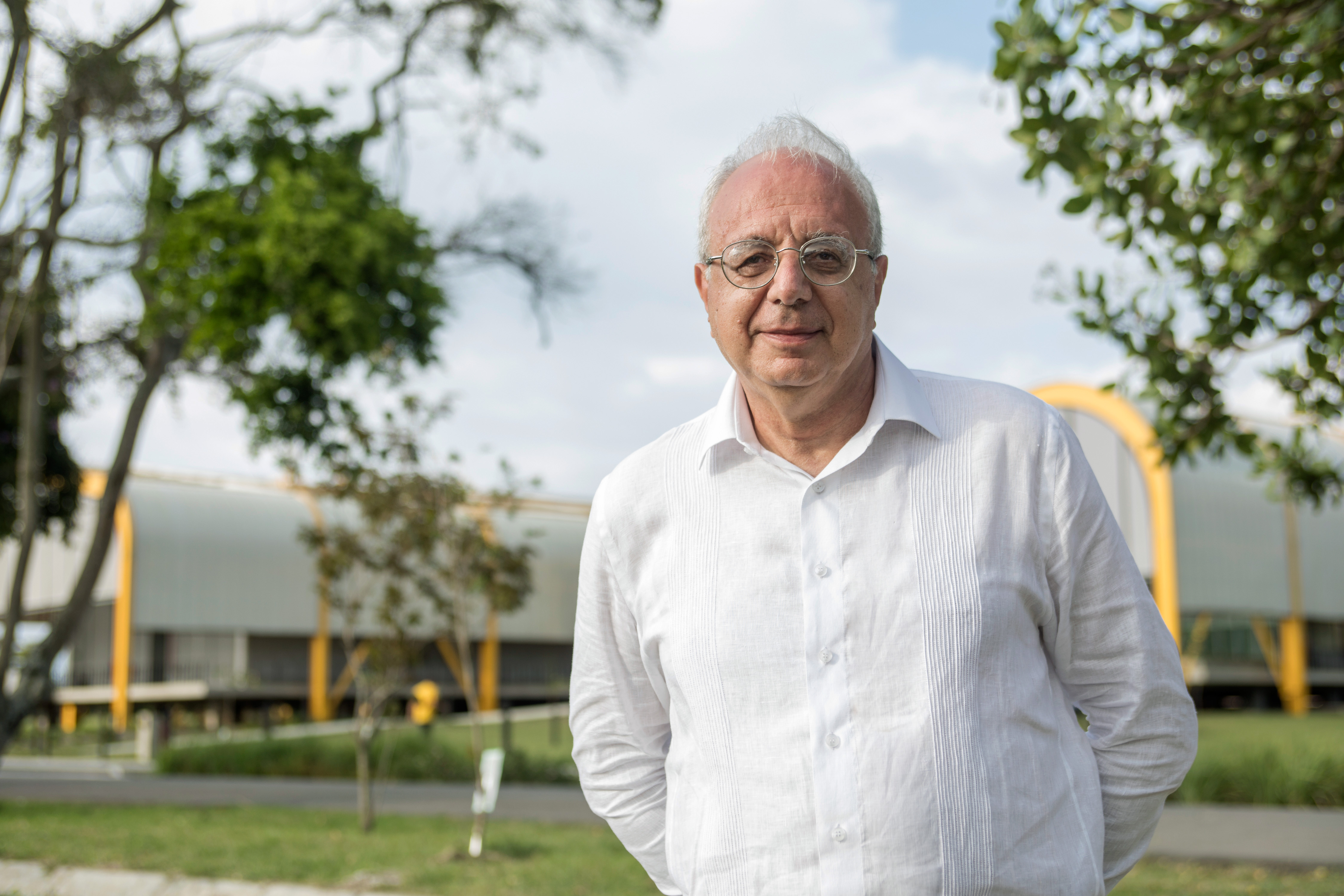 Joe Tohme es PhD en Ciencias de los Cultivos de la Universidad Estatal de Michigan y director general para las Américas de la Alianza Bioversity International y CIAT.