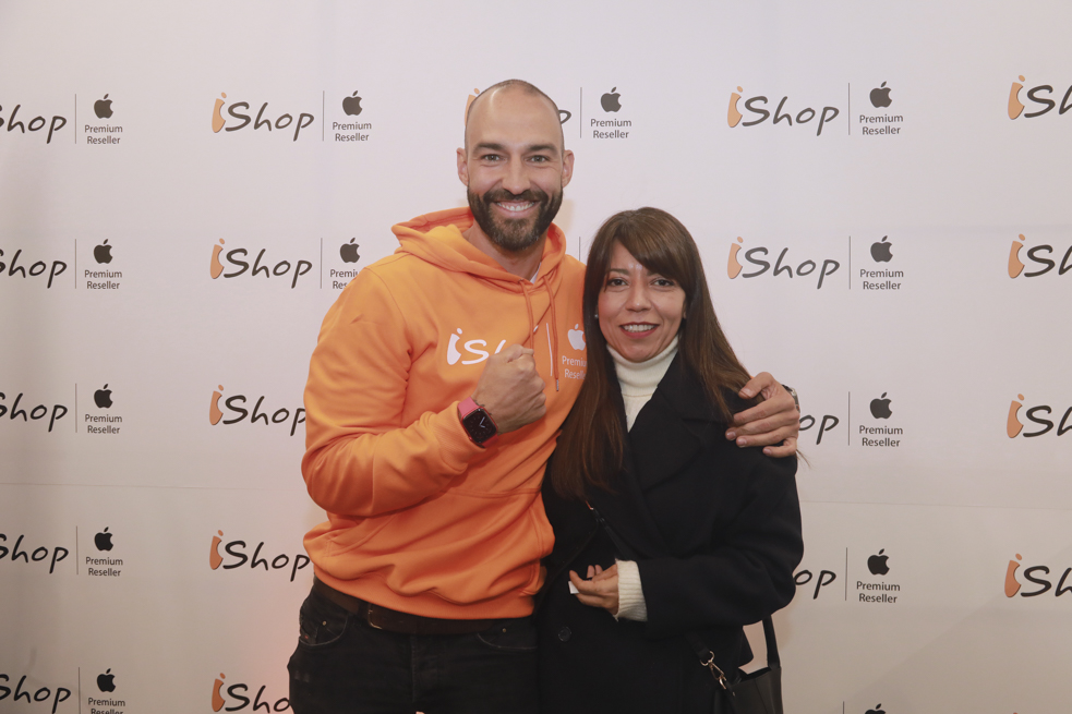 Lanzamiento Watch Ultra Ishop Parque la Colina