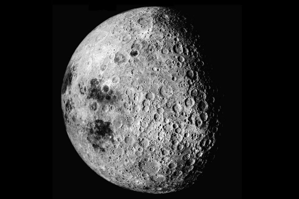 Dos científicos aseguran que pudo haber dos episodios de vida en la Luna
