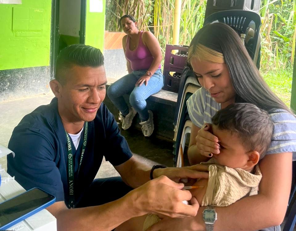 La historia de los ex-FARC que sostienen su reincorporación desde la educación