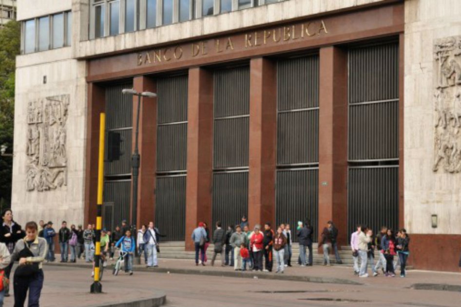 Tasa de interés subiría a 4.50%, según encuesta