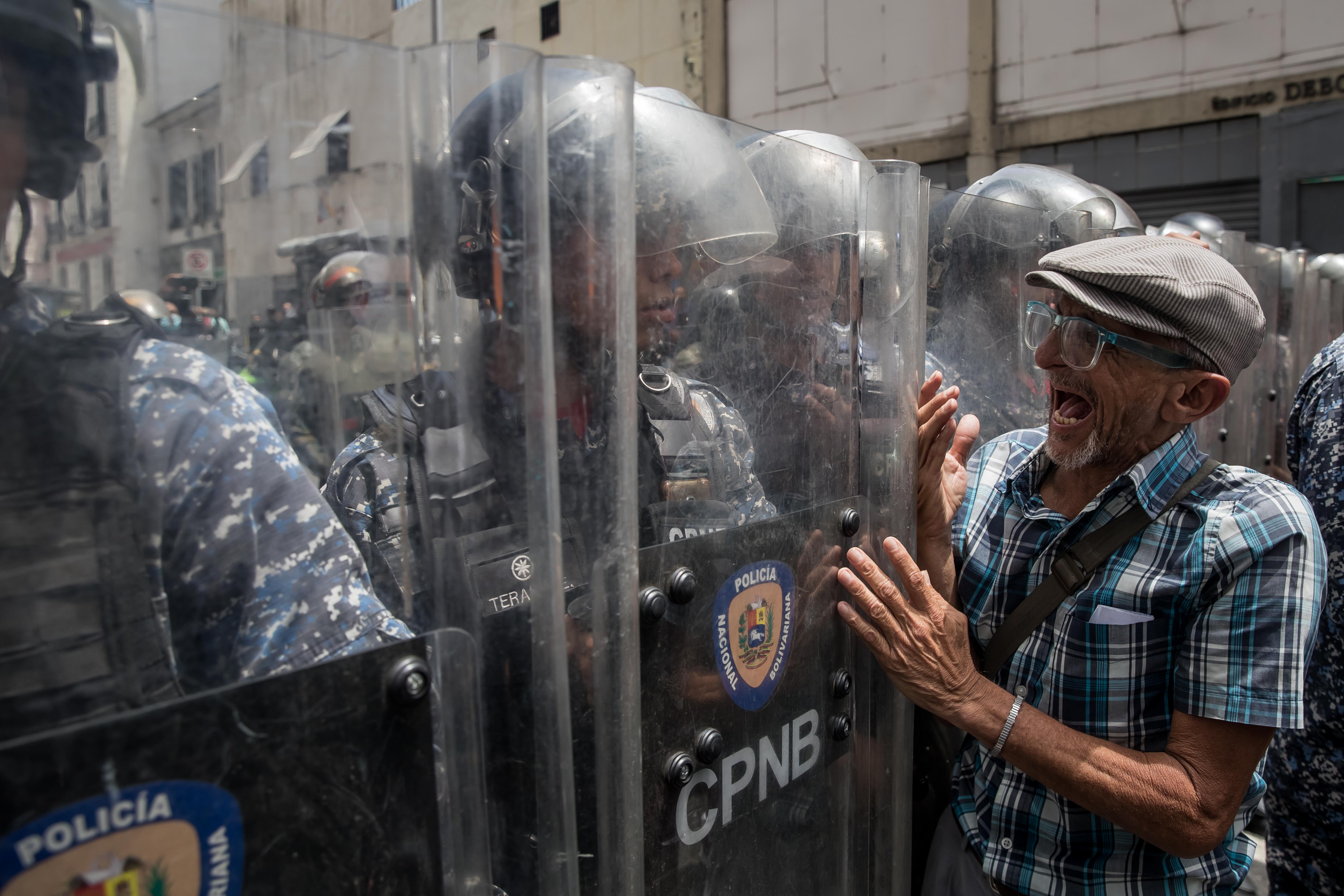 Comunistas venezolanos acusan a Nicolás Maduro de ‘neoliberal’