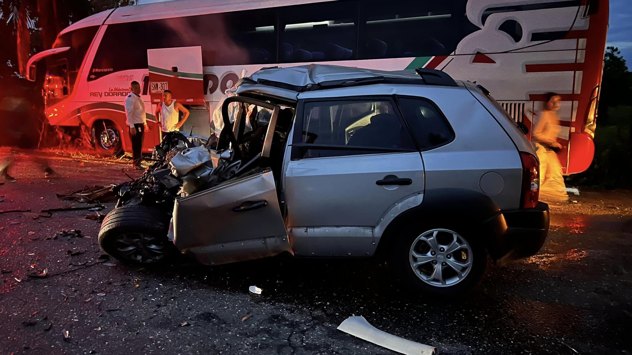 Choque en vía Caucasia–Yarumal: cinco muertos en el inicio del puente en Antioquia