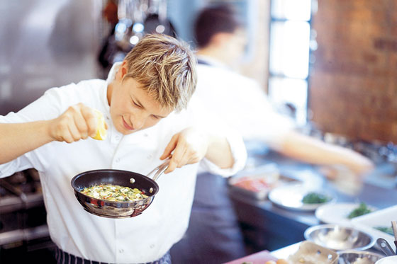 Jamie Oliver, de «Dios de lo sano a Satán de la grasa»