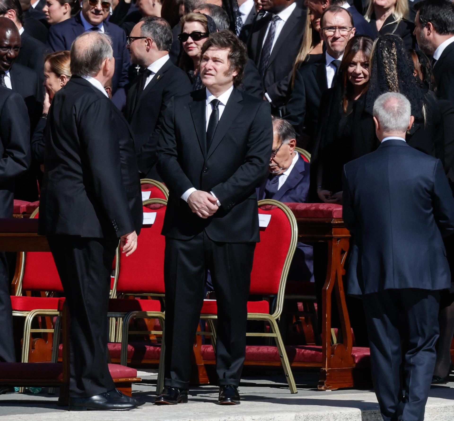 Vatican City (Vatican City State (Holy See)), 26/04/2025.- President of Argentina Javier Milei attends the funeral Mass of Pope Francis in Saint Peter's Square in Vatican City, 26 April 2025. Pope Francis passed away on Easter Monday, 21 April 2025, at the age of 88. (Papa) EFE/EPA/GIUSEPPE LAMI