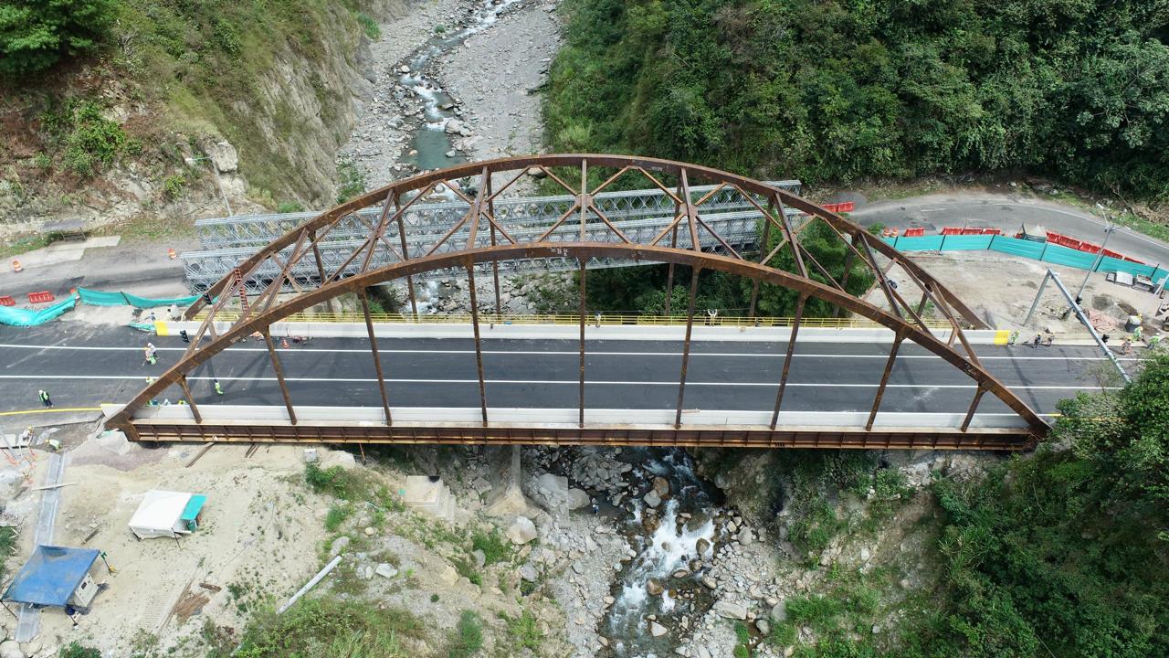 Puente Naranjal en vía al Llano.