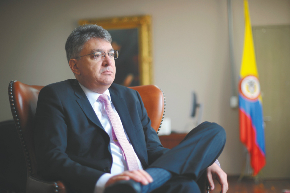 Mauricio Cárdenas: Una escalada de venezolanos generaría «dificultades» económicas