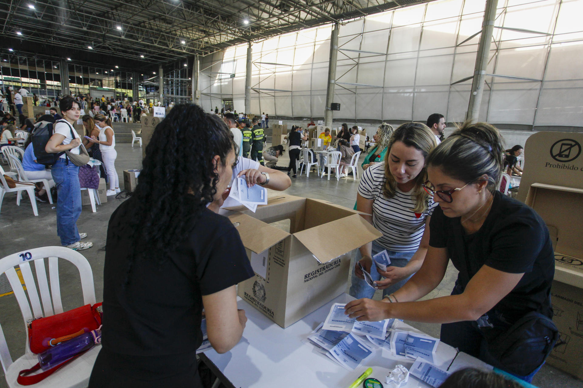 Los niveles de abstención y voto en blanco continúan bajando: más claves de las elecciones
