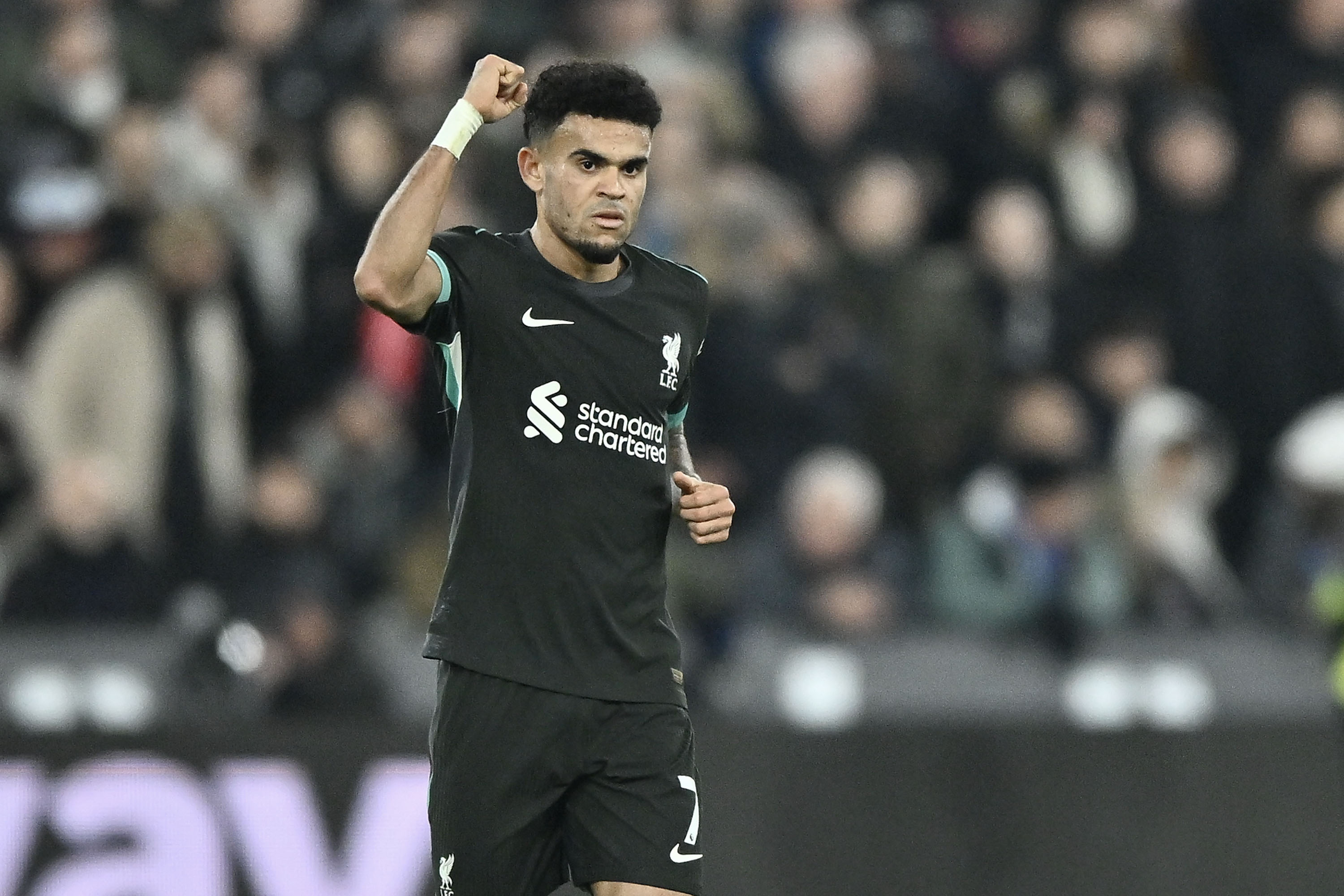 Luis Díaz guía a Liverpool y se acerca a los 10 goles en Premier: ¿cuántos lleva?