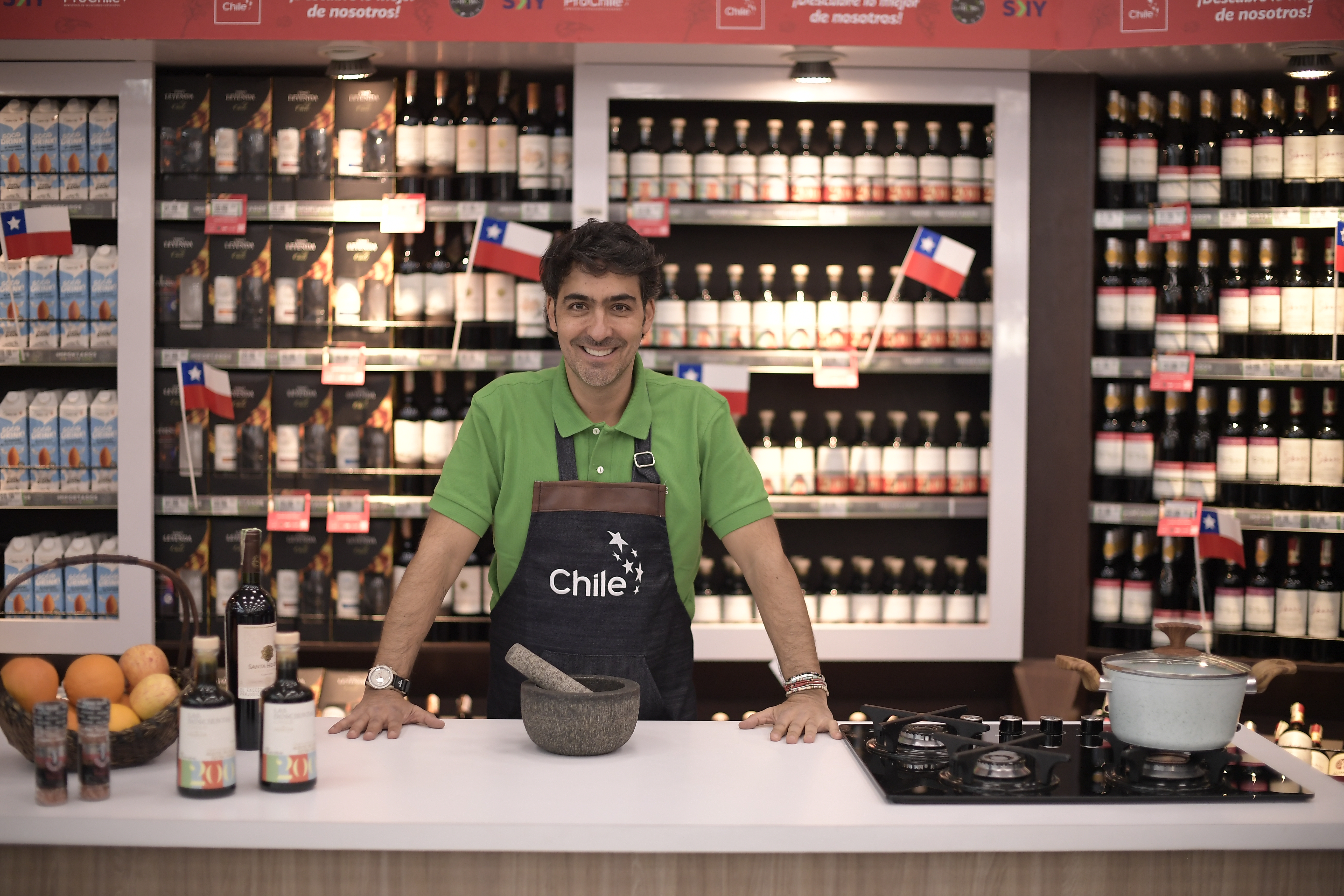 Él es el atractivo hijo mayor de Christopher Carpentier, de ‘Masterchef Celebrity’