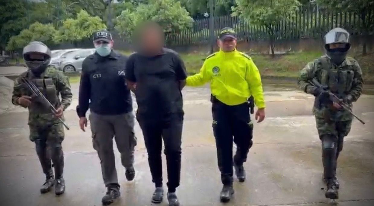 Capturan a “Negro Uber”, presunto líder de los Comandos Frontera, disidencias de las Farc