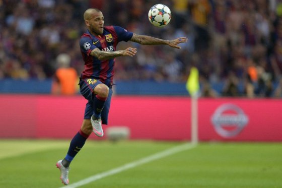 Dani Alves le dice adiós al Barcelona