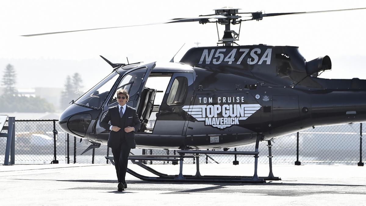 Video: ¿cómo llegó Tom Cruise a la premier de “Top Gun: Maverick”?