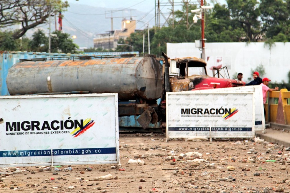 Migración Colombia prolonga restricción de paso en puentes fronterizos con Venezuela