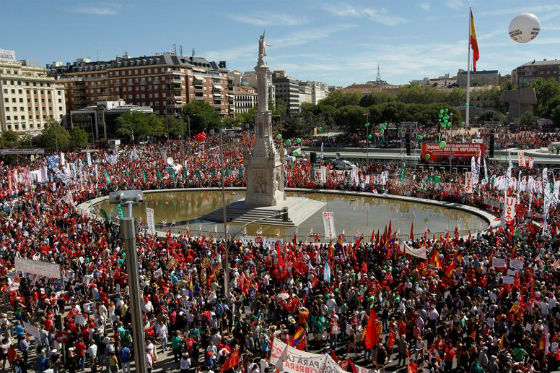 Españoles protestan contra los recortes del gobierno Rajoy