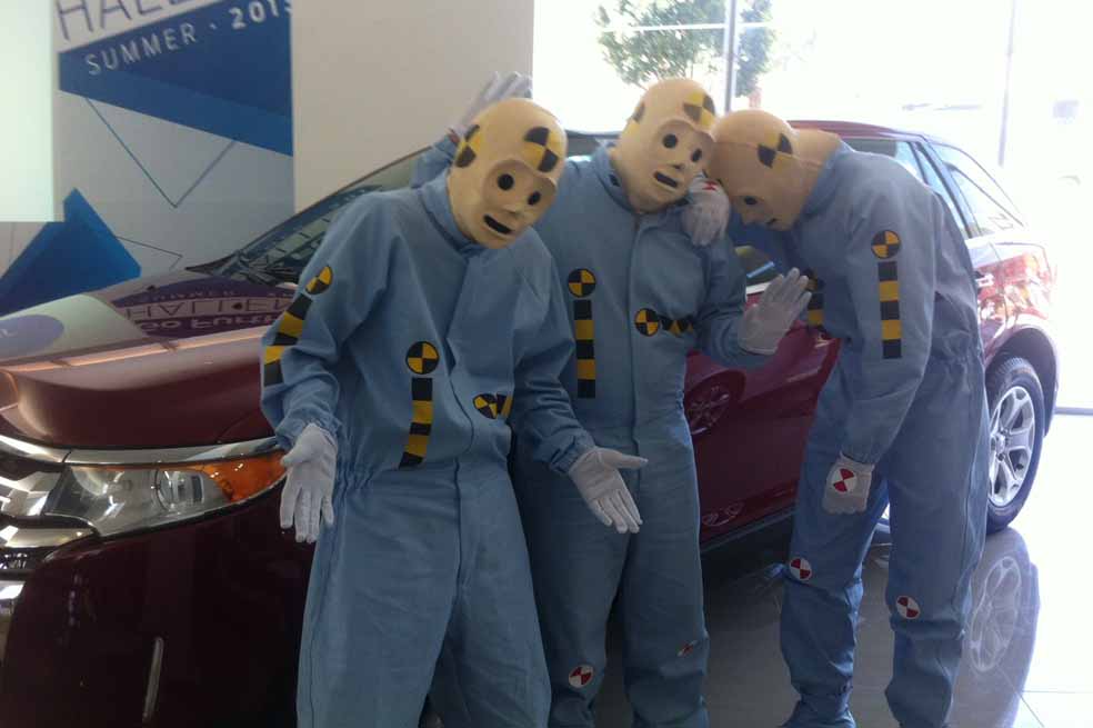 Ford reta a sus compradores