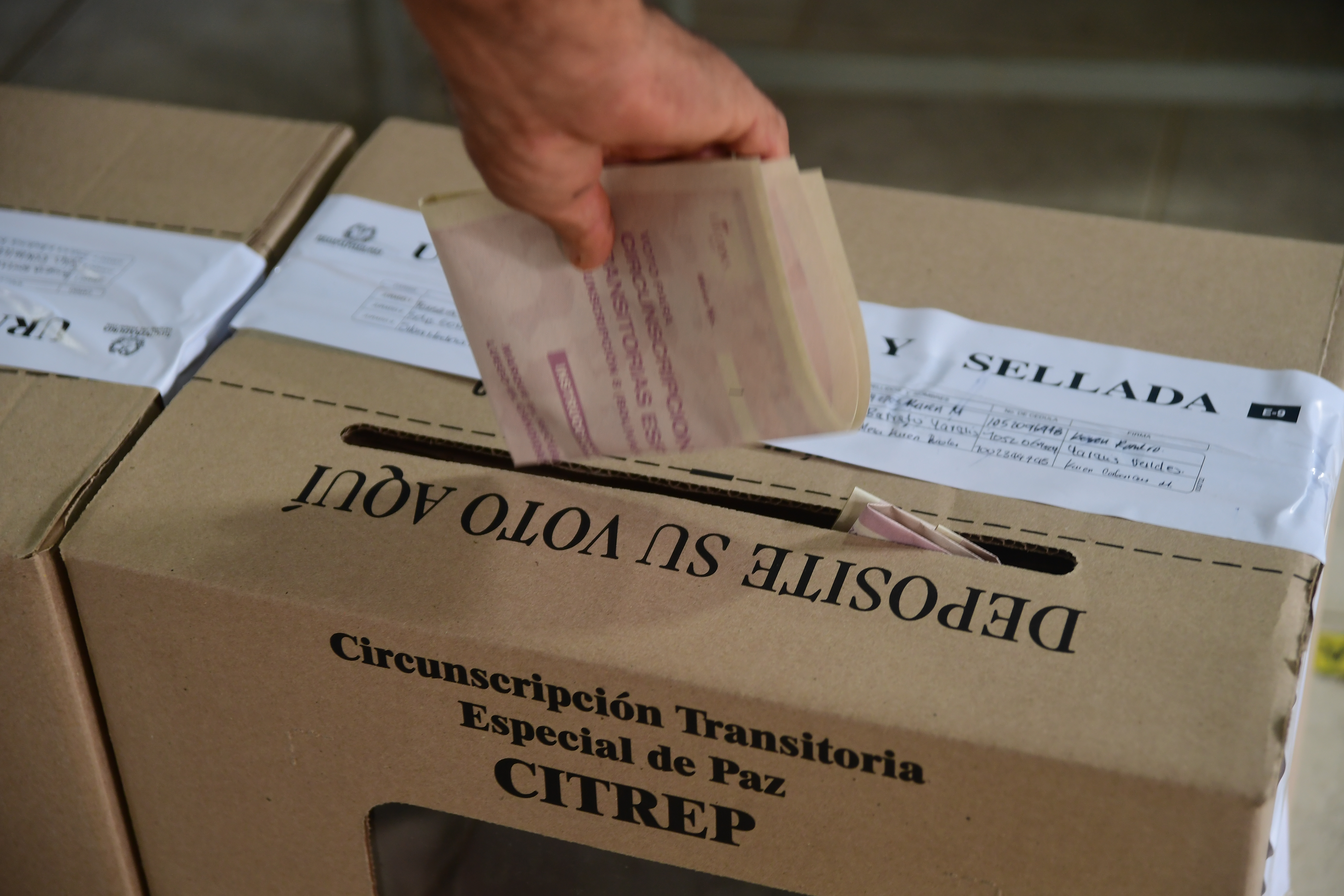 Presión de grupos armados e incautación de dinero: 864 incidentes durante jornada electoral