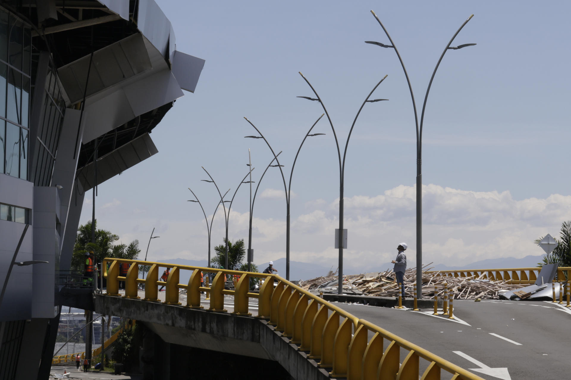 Así están los aeropuertos y las vías en Colombia este jueves tras el terremoto
