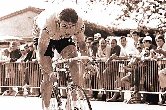 Eddy Merckx, la leyenda a la que le cuesta decir “no”
