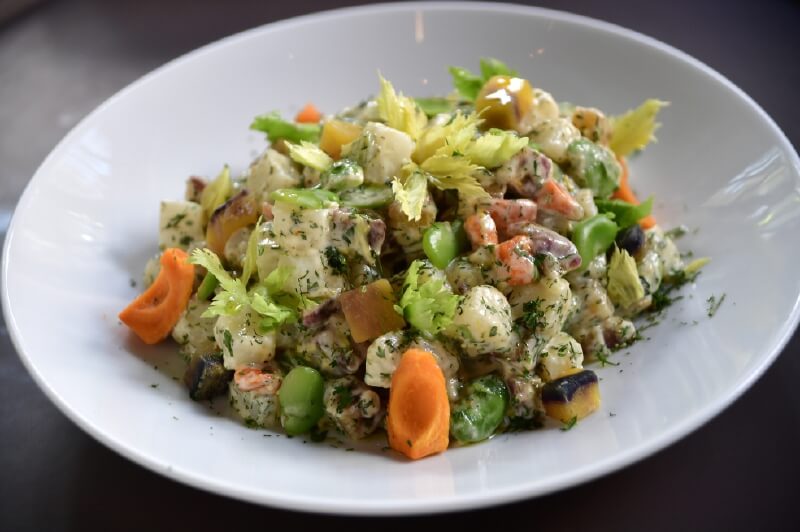 Receta para preparar ensalada rusa, pero a la colombiana