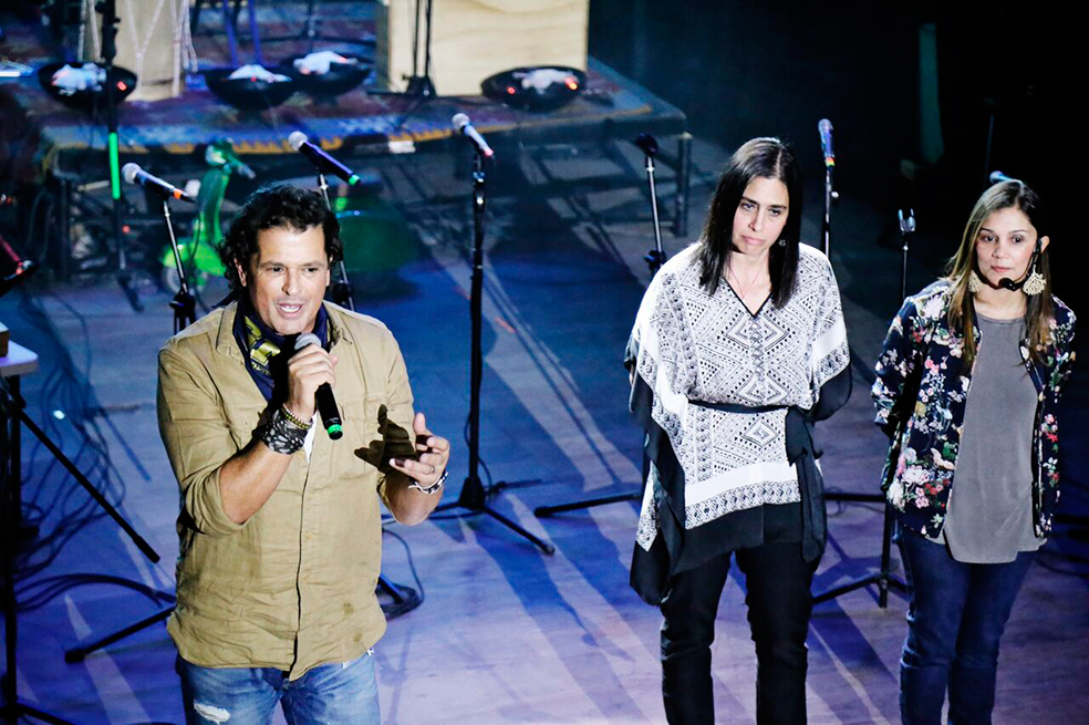 Carlos Vives inaugura escuela de música