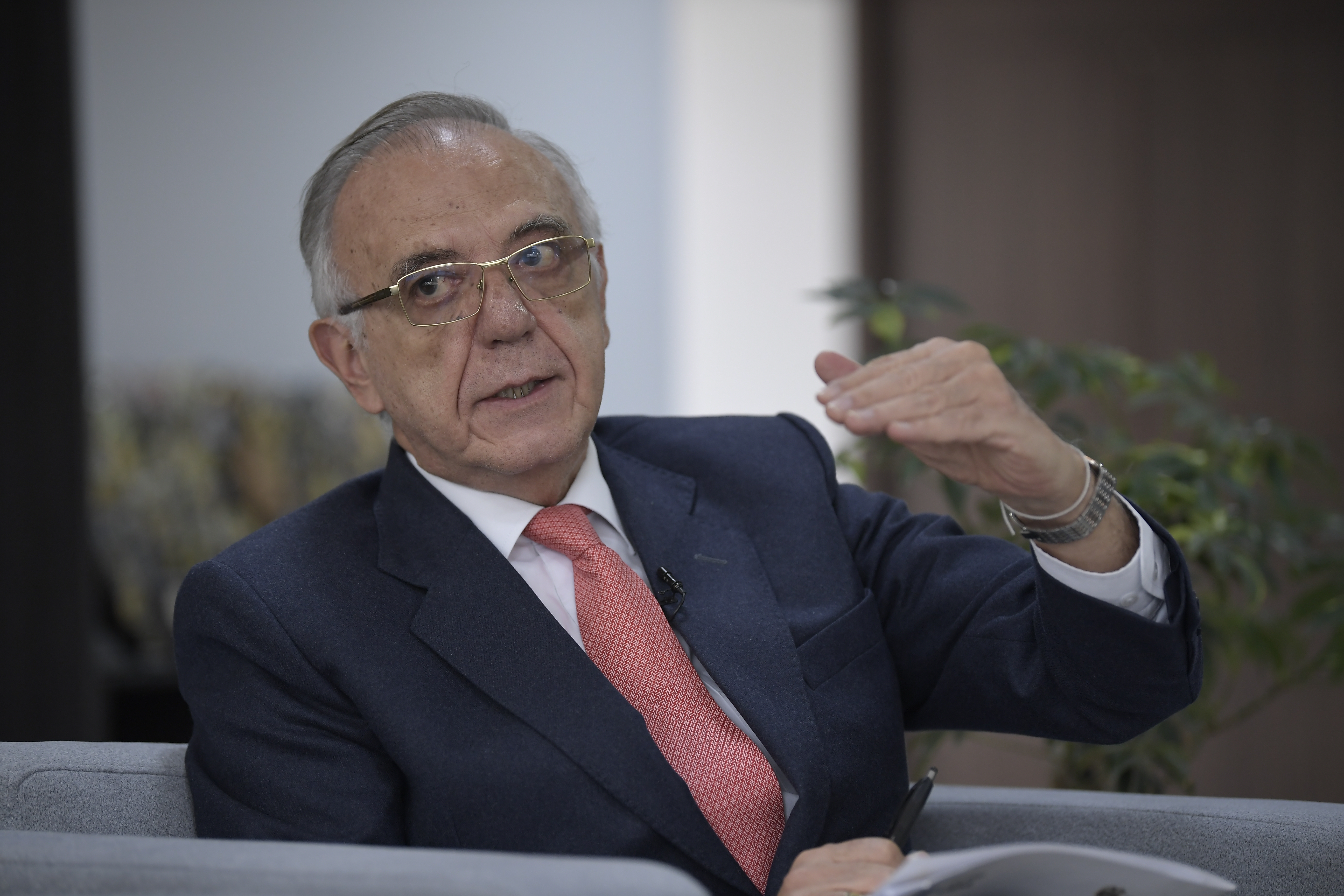 “Los gestores de paz son una decisión del Presidente que todos debemos acatar”
