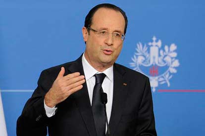 Popularidad de Hollande sube 20 puntos tras atentados en París