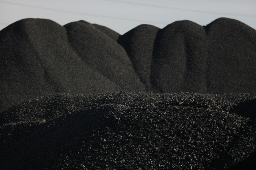 Alza en precio de carbono estimula a Europa a dejar el carbón