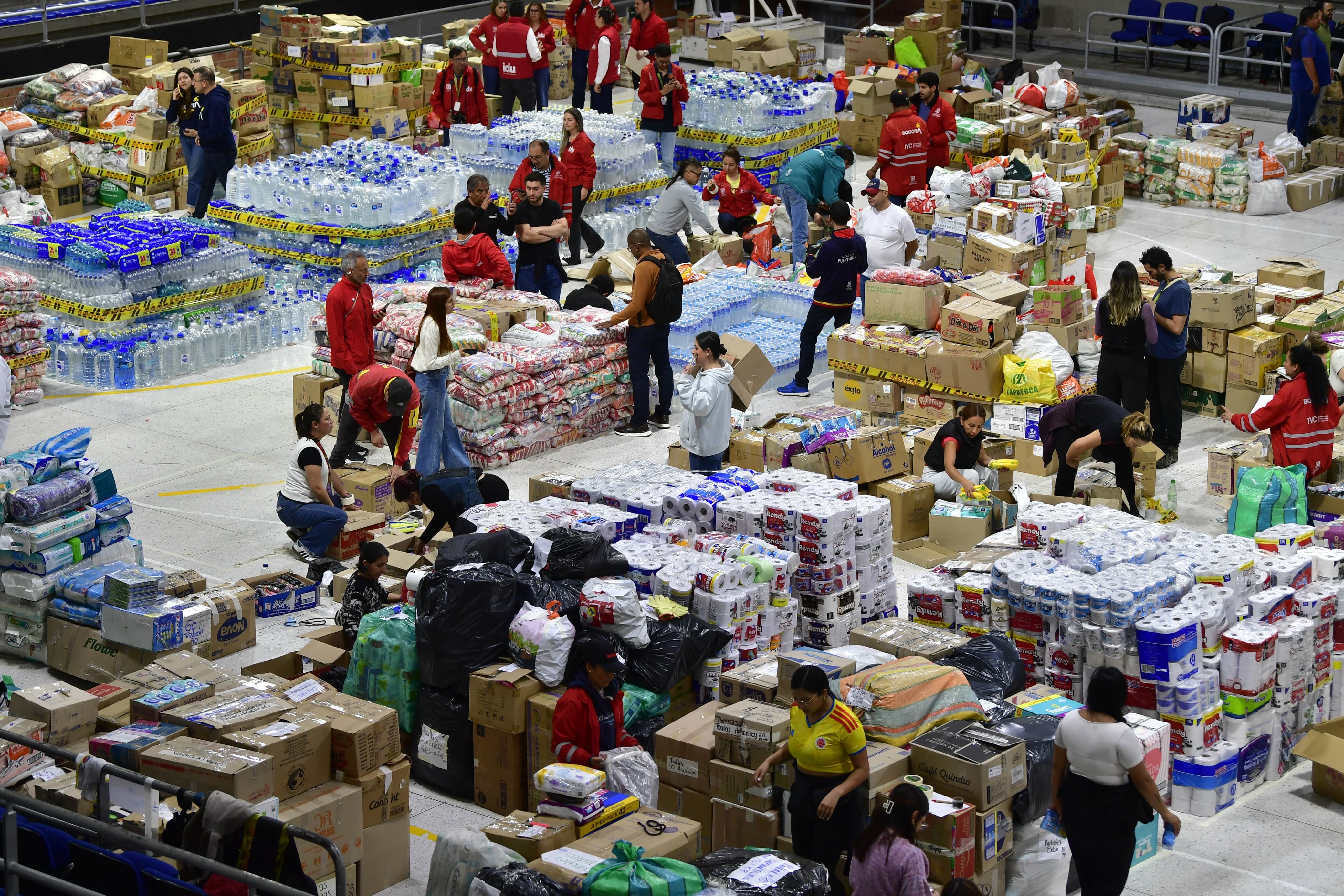 Mientras continúan los envíos desde Bogotá, en Chocó las necesidades empiezan a concentrarse también en materiales y herramientas para la reconstrucción