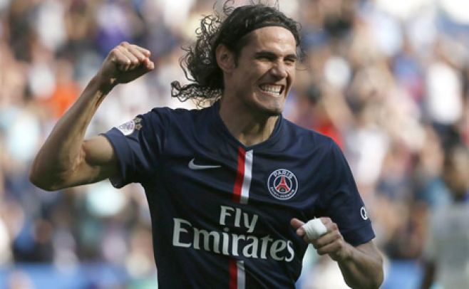 Cavani sella triunfo de PSG ante Lens pero sufre polémica expulsión