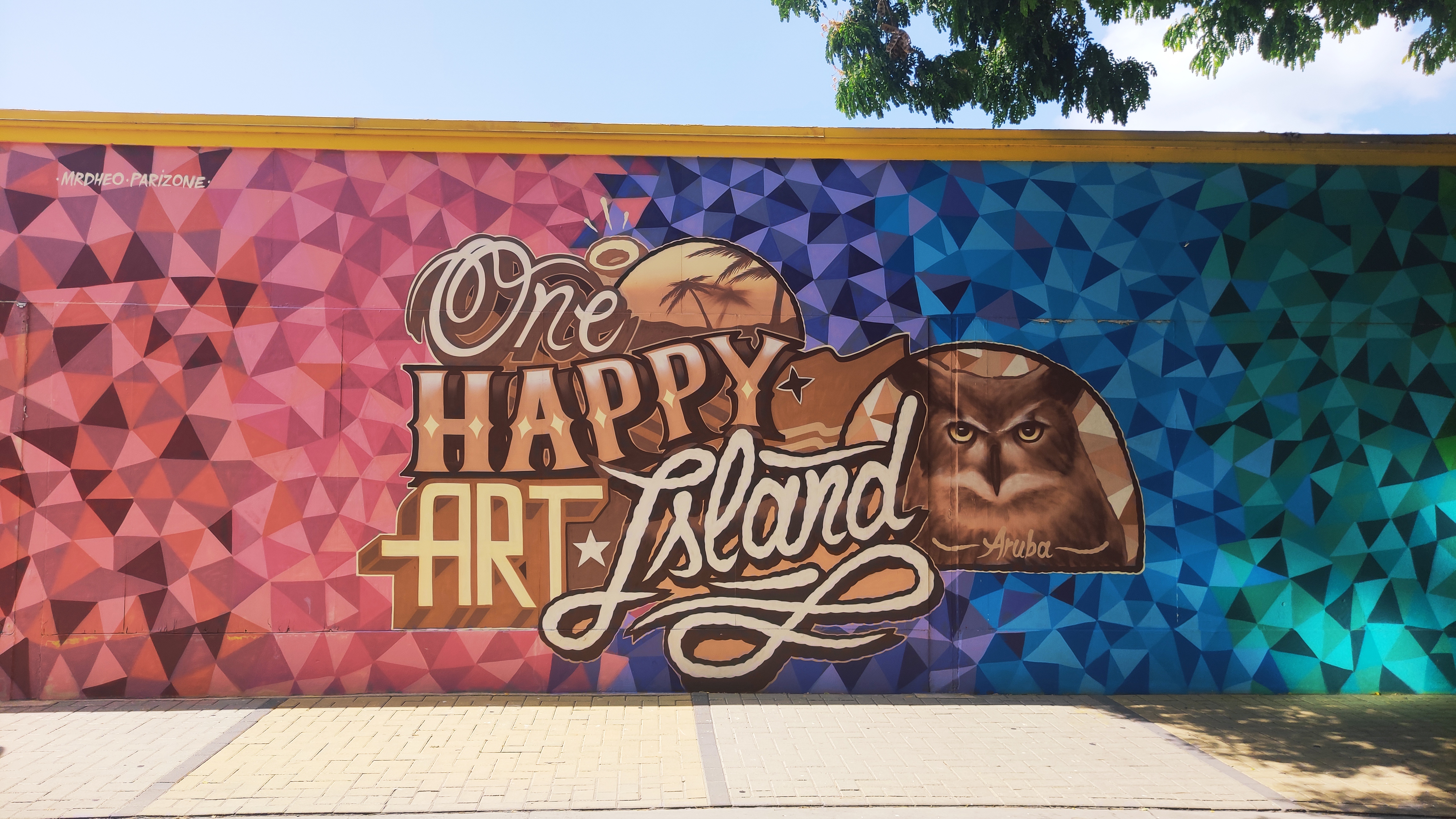 Uno de los murales de San Nicolás, la colorida e histórica ciudad de Aruba.