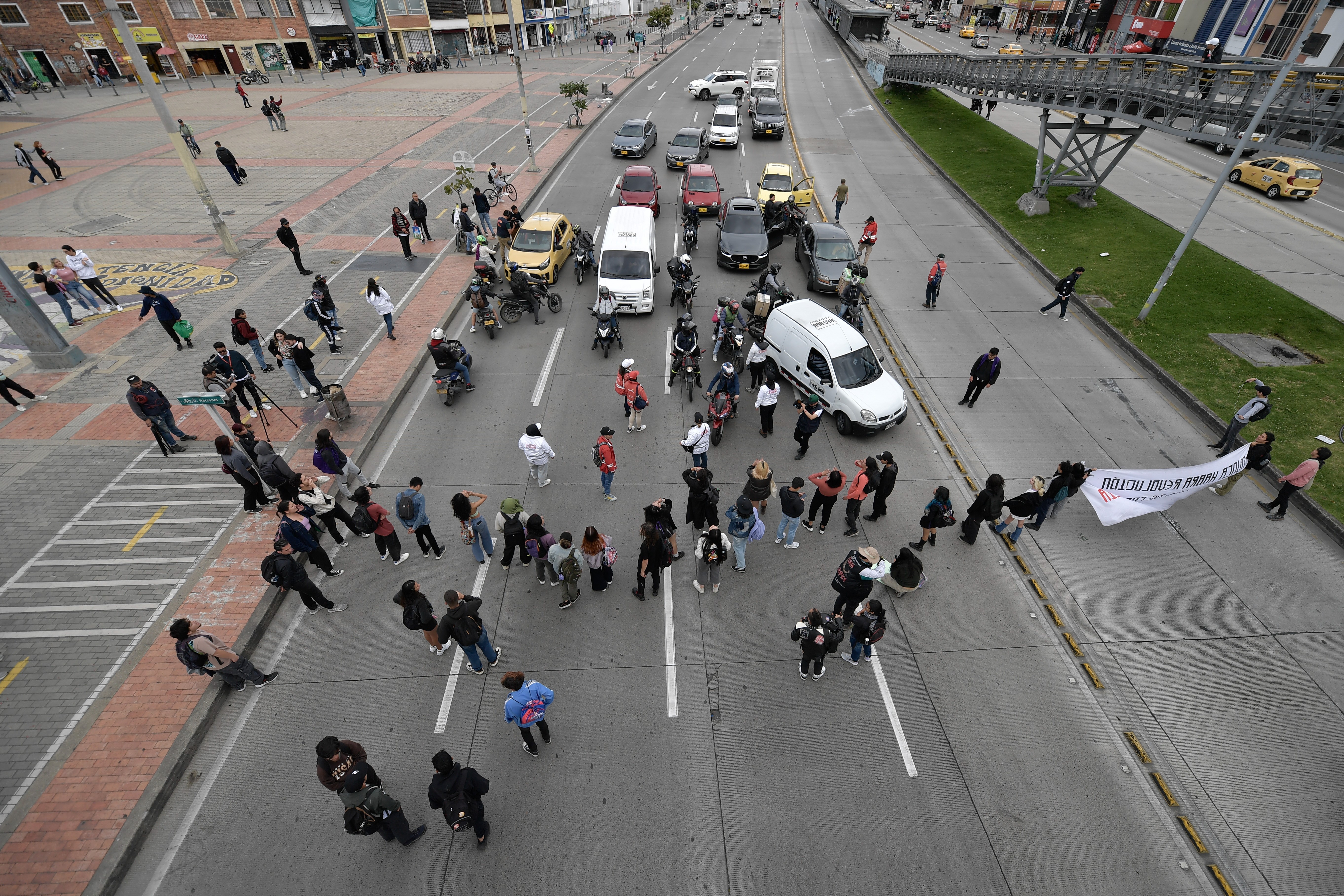 Nueva jornada de protestas en la U. Nacional dejó 5 heridos