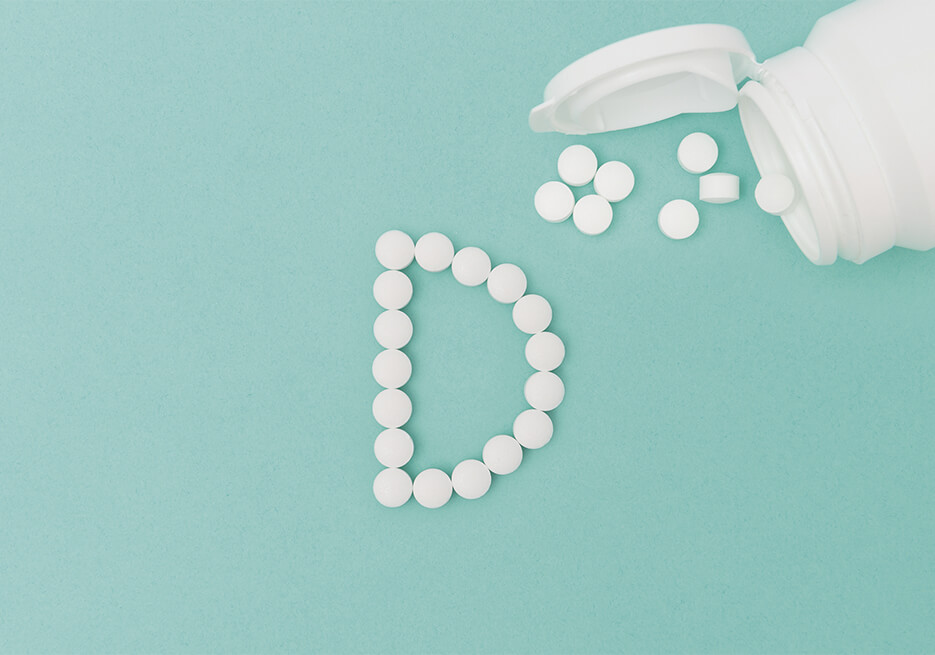 Tomar altas dosis de suplementos de vitamina D no ayuda a prevenir o tratar la COVID-19