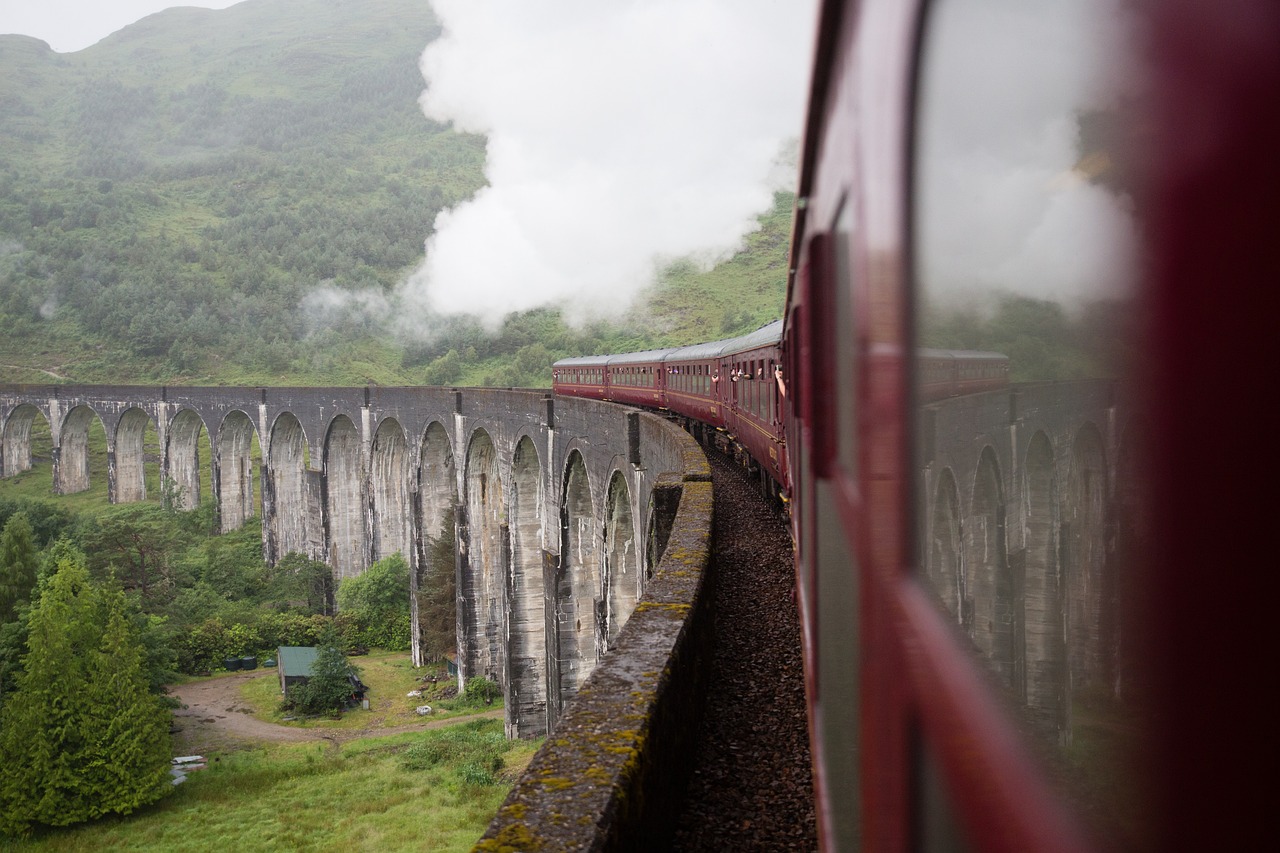 La ruta en tren más larga del mundo: duración, precio y países que recorre