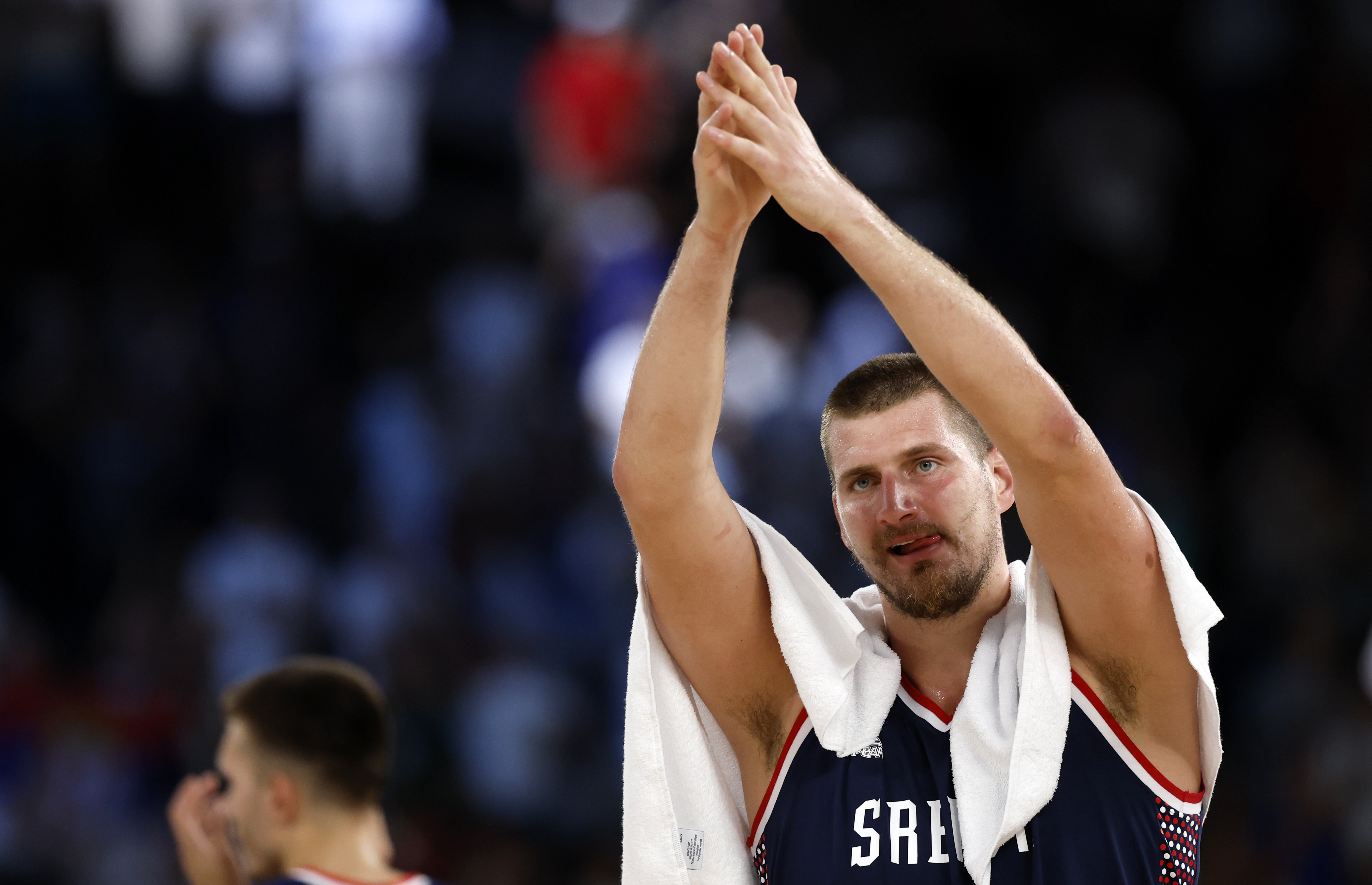 Paris (France), 10/08/2024.- Nikola Jokic of Serbia celebrates winning the Men Bronze Medal game Germany vs Serbia of the Basketball competitions in the Paris 2024 Olympic Games, at the South Paris Arena in Paris, France, 10 August 2024. (Baloncesto, Francia, Alemania) EFE/EPA/CAROLINE BREHMAN