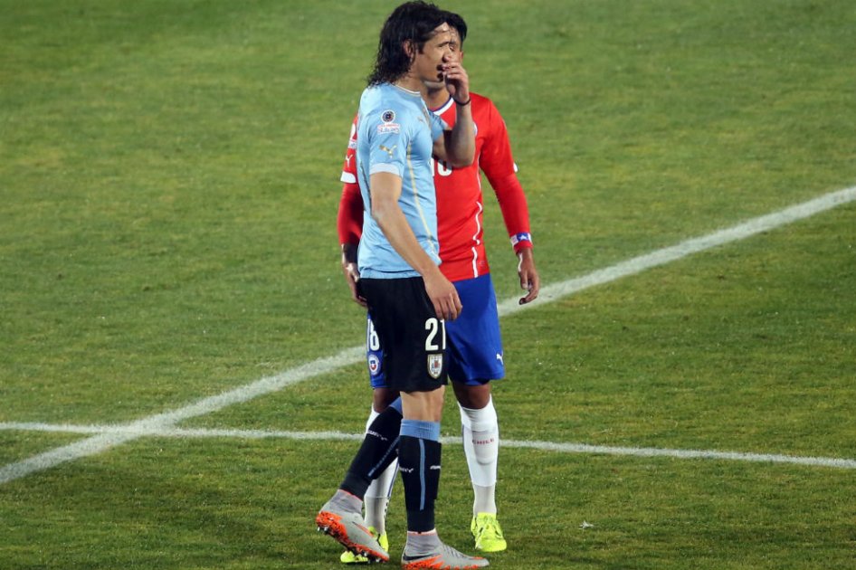 Caso Cavani-Jara enfrenta a federaciones de Uruguay y Chile en la Conmebol