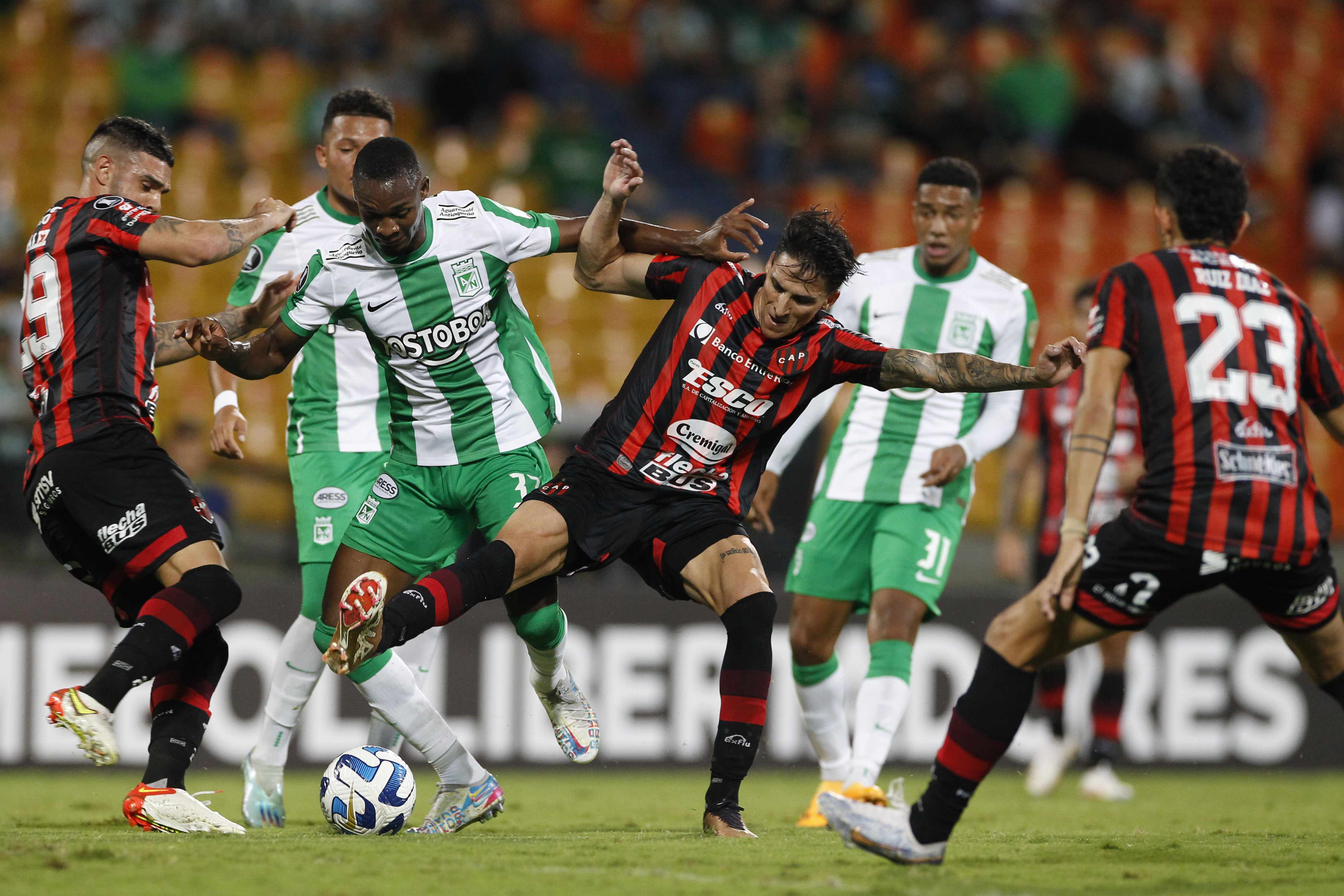 Copa Libertadores: Nacional cayó con Patronato en un partido de pocas emociones