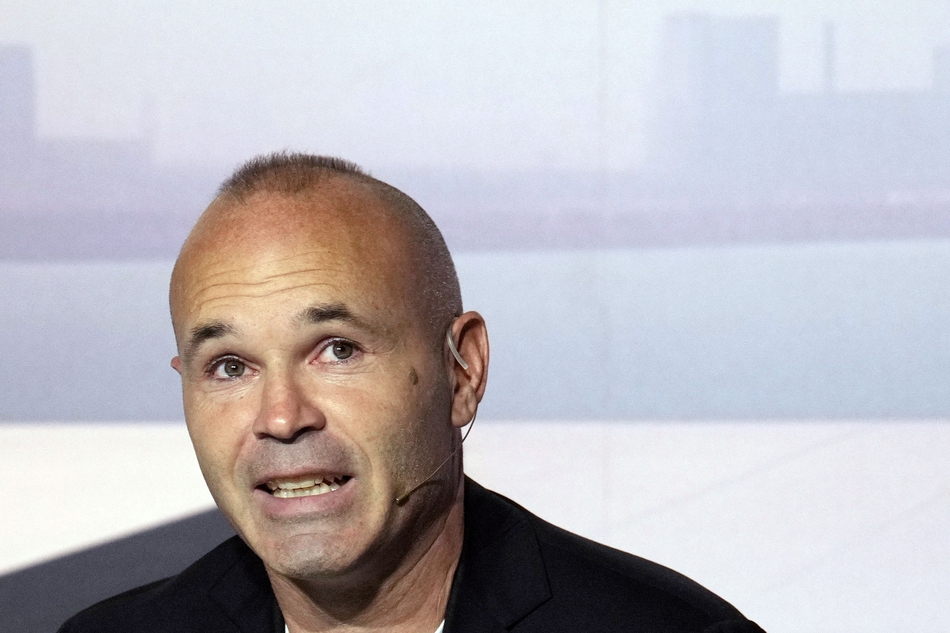 Es oficial: Andrés Iniesta, leyenda de España y Barcelona, se retiró del fútbol