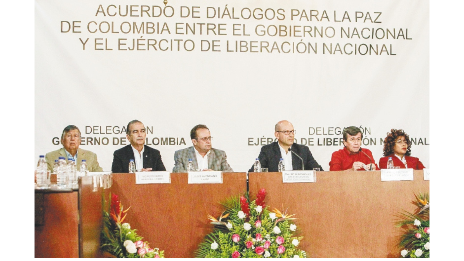 El 9 de octubre de 2016 se conoció en Caracas que la instalación formal de la mesa de diálogo entre el gobierno de Juan Manuel Santos y la dirigencia el Eln se realizaría el 27 de ese mes en Quito, Ecuador. Las esperanzas estaban concentradas en que este proceso tendría algún avance, en vista de que se había perdido el plebiscito por la paz.