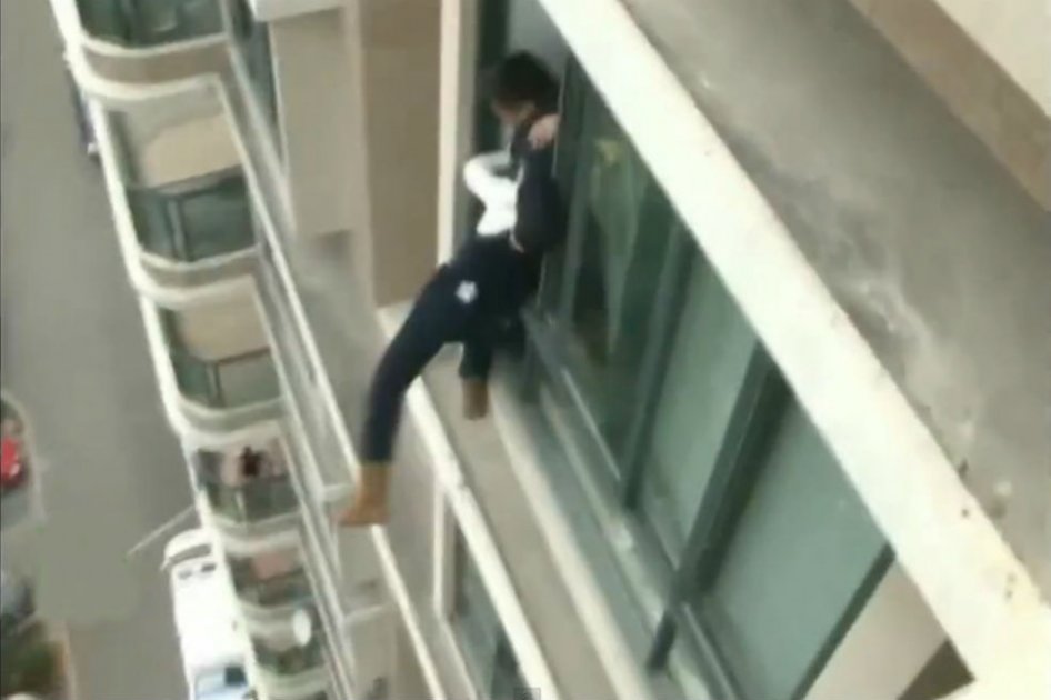 Una mujer embarazada iba a suicidarse por una infidelidad