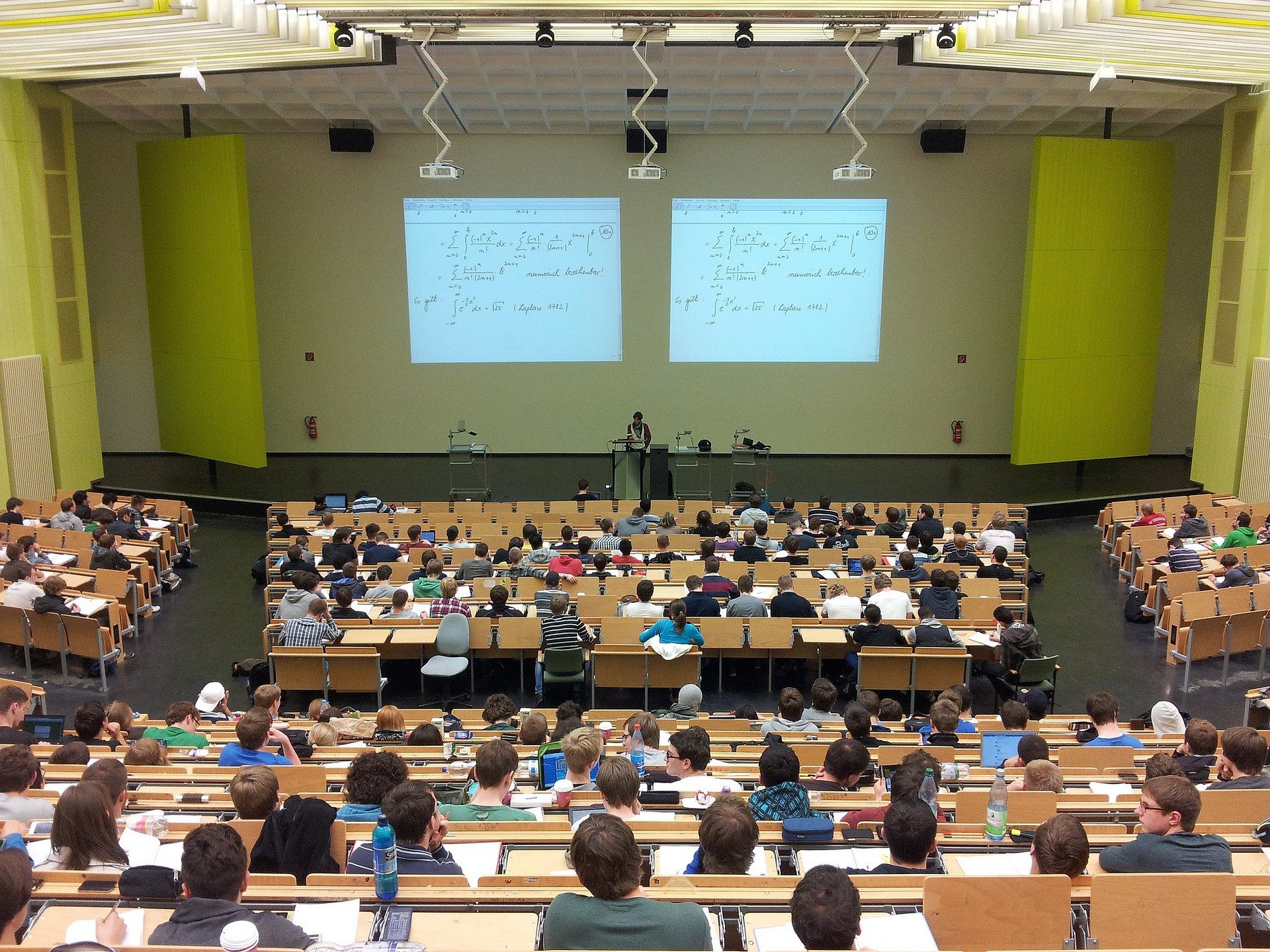 ¿Cuál es el reto de las universidades, la virtualidad y el regreso a las aulas en pandemia?