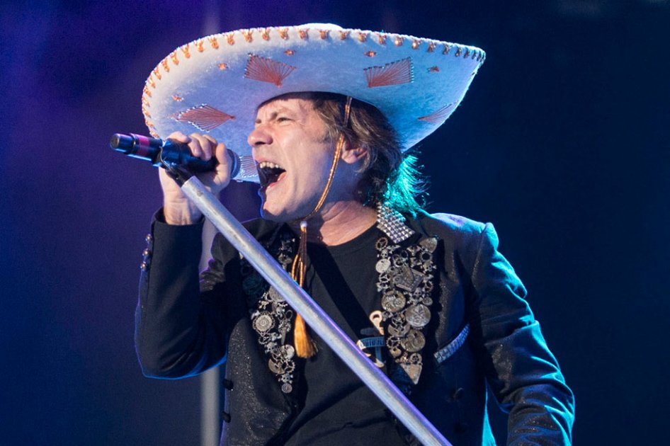 Bruce Dickinson, cantante de Iron Maiden, padece cáncer de lengua