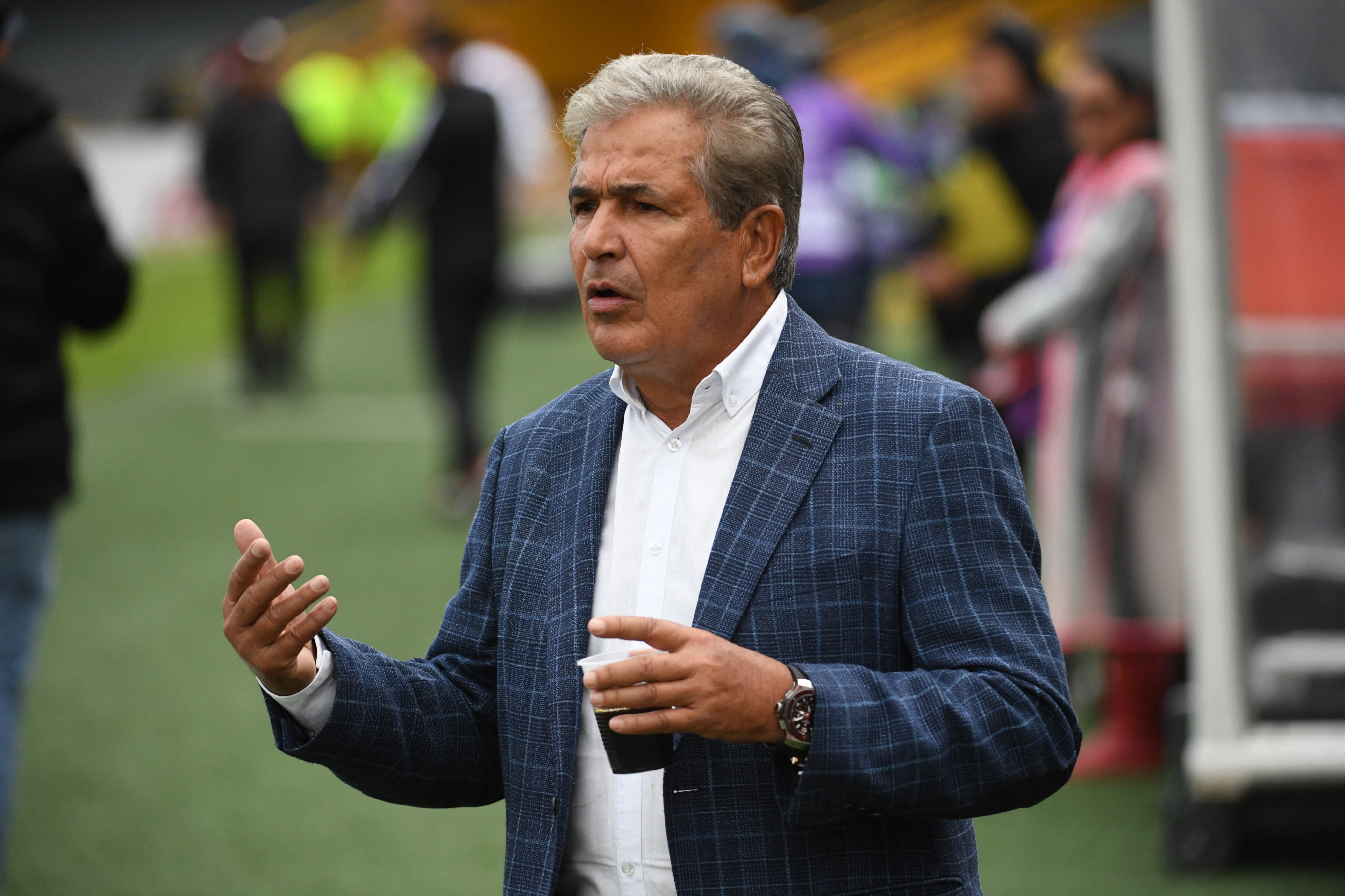 Técnico del Deportivo Cali durante el partido entre Santa Fe y Deportivo Cali por la fecha número 19 de la Liga BetPlay