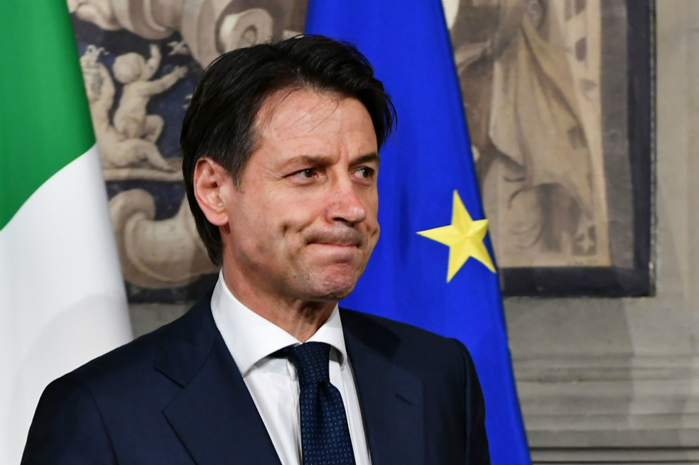 Giuseppe Conte renuncia al cargo de primer ministro de Italia
