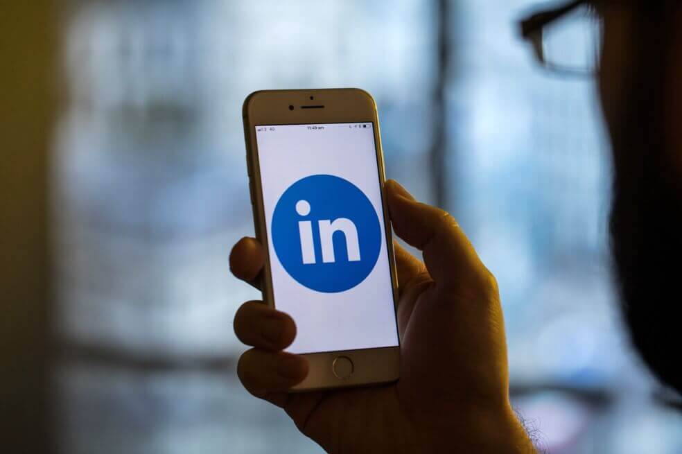 LinkedIn indicará las ofertas de empleo verificadas y válidas