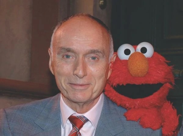 Murió Lloyd Morisett, cocreador de “Plaza Sésamo”, a los 93 años