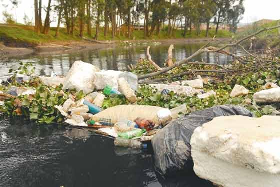 Más de 100 toneladas de basura fueron recogidas del río Bogotá