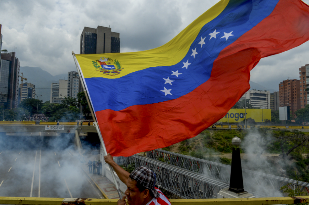 Bandas armadas atacan un hospital con 54 niños internados en Venezuela