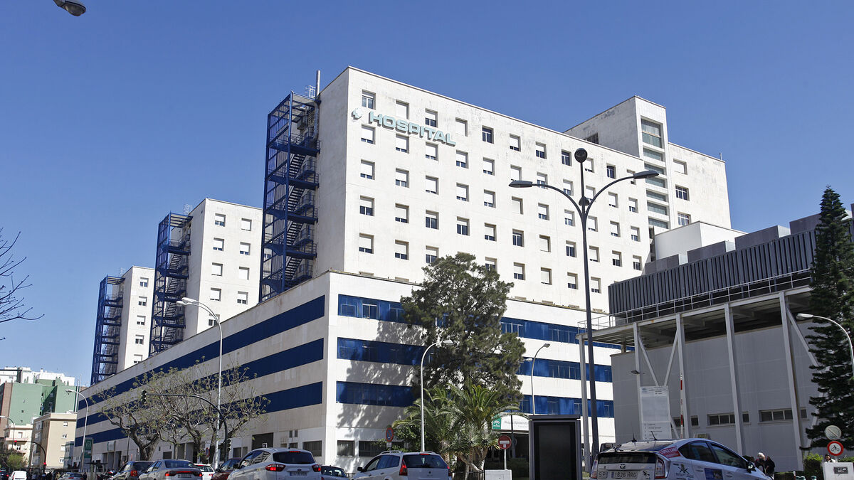 Hombre fue despedido por salirse del grupo de WhatsApp de su empresa