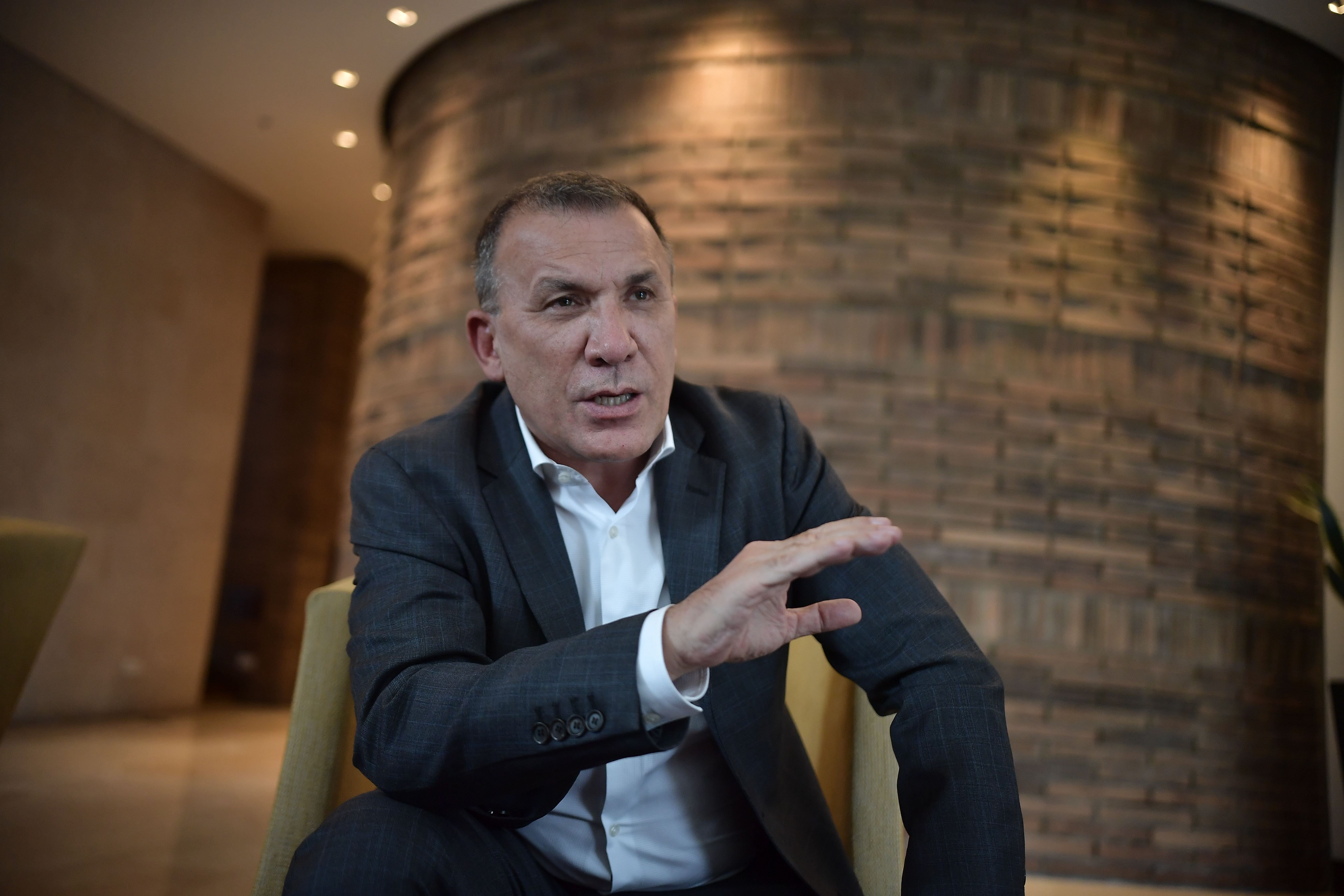 Roy Barreras invita al general (r) Naranjo para que haga parte de coalición con Petro
